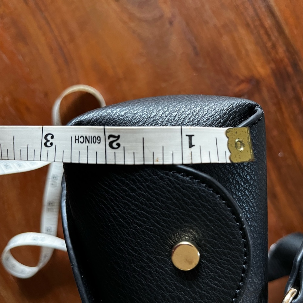 NWT Le Miel Black Purse with Guitar Strap - Picture 4 of 12